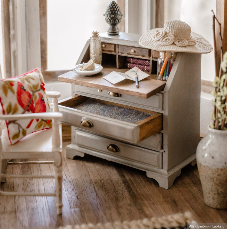 Миниатюрный дом Hillside Manor