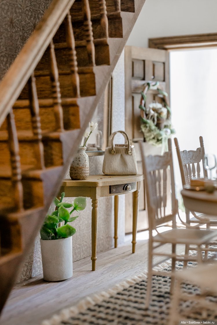 Миниатюрный дом Hillside Manor