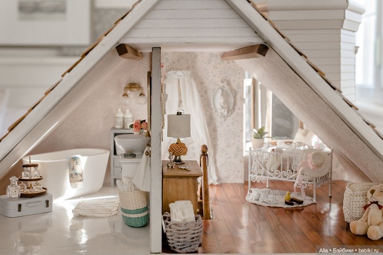 Миниатюрный дом Hillside Manor