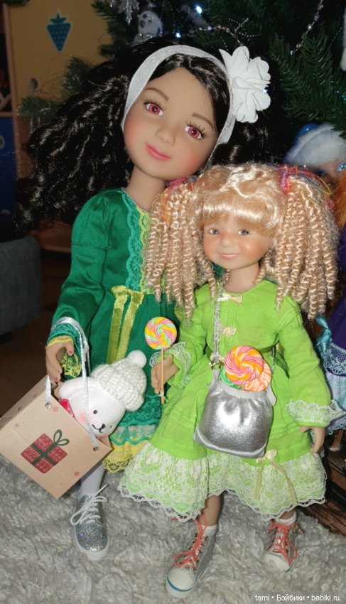 Девчушки под елочкой или Ёлка, прощай (фото 4)