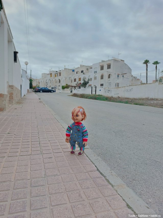 Чаки знакомится с городом