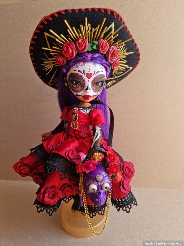 Rainbow high Maria Garcia De Los Muertos