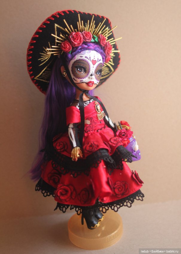 Rainbow high Maria Garcia De Los Muertos