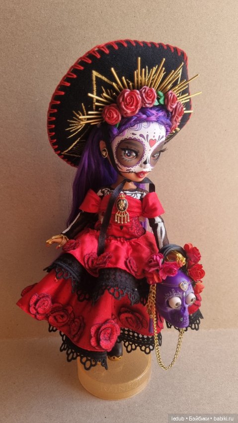 Rainbow high Maria Garcia De Los Muertos