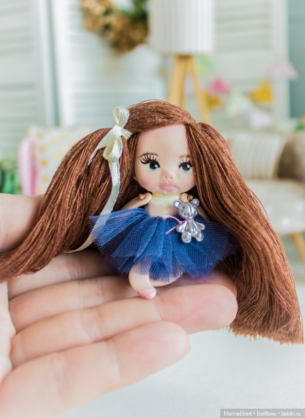 ⭐⭐⭐Кукла - брошь Лили⭐⭐⭐ — Авторские миниатюрные куклы: лепка (фото 6)