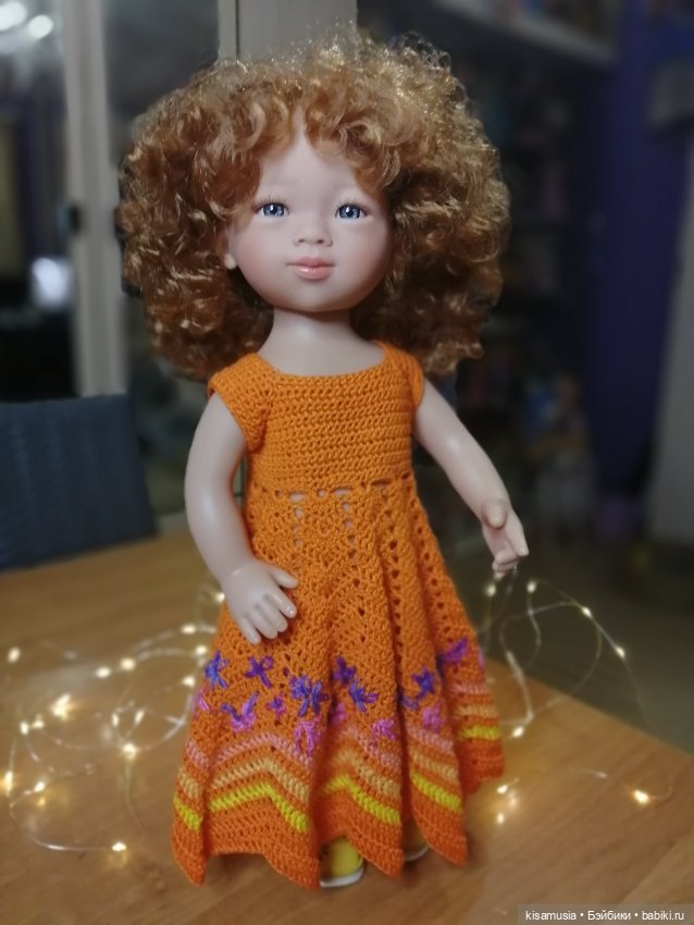 Кудрявая красавица в вязаных нарядах (фото 6)