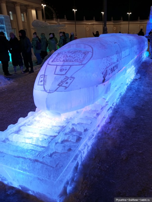 Панда Бу и выставка ледяных скульптур