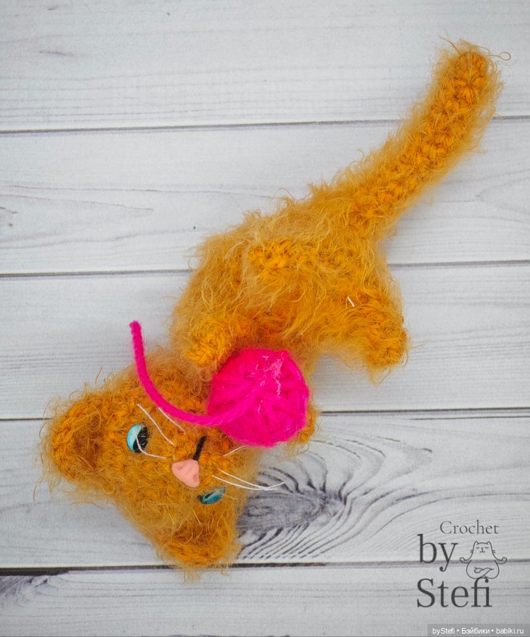 Озорной котёнок — Вязаные игрушки и амигуруми: крючком