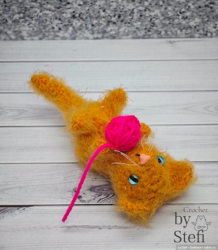 Озорной котёнок — Вязаные игрушки и амигуруми: крючком