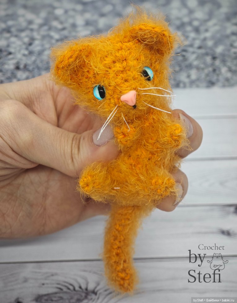 Озорной котёнок — Вязаные игрушки и амигуруми: крючком