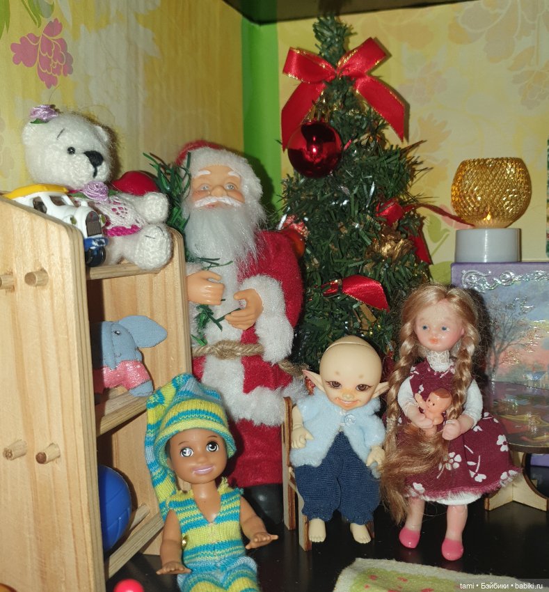 В кукольном доме — Коллекции игровых кукол (Playline): фото полок