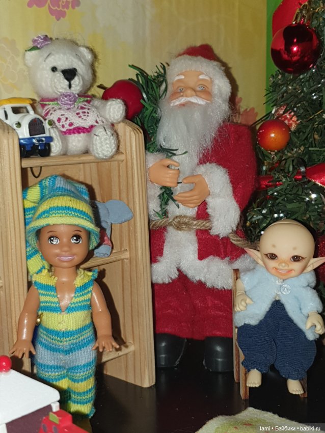 В кукольном доме — Коллекции игровых кукол (Playline): фото полок