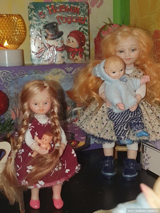 В кукольном доме — Коллекции игровых кукол (Playline): фото полок