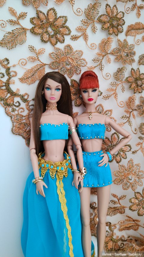 Поппи Паркер с одинаковой рисовкой