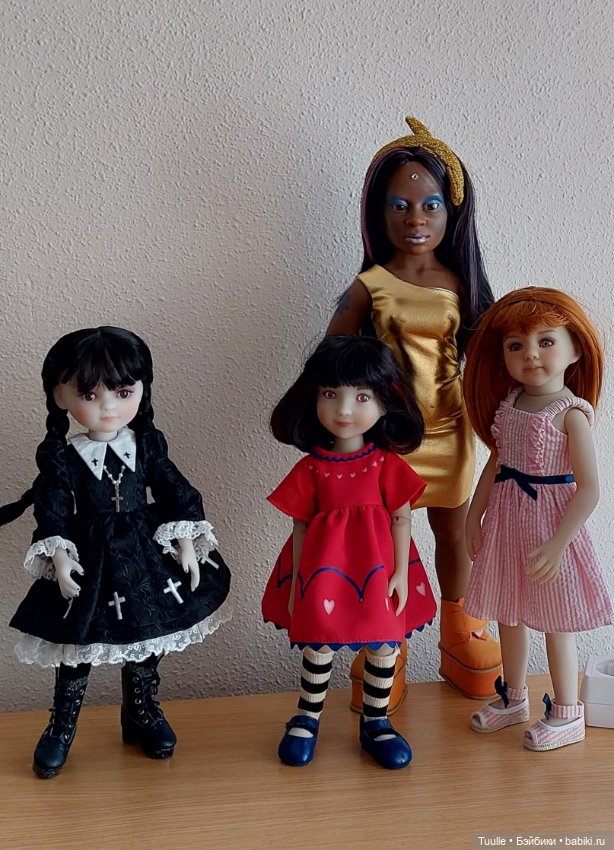 Руби Ред Зоэ — Куклы Ruby Red (Руби Ред) Fashion Friends: Siblies