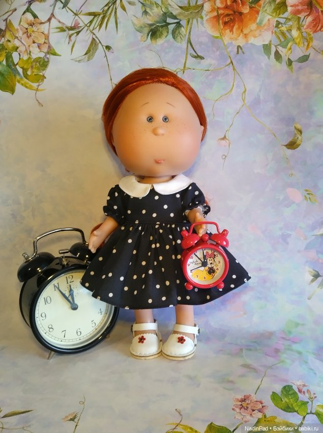 Платье в горошек — Куклы Nines d'Onil (Нинес): Миа (Mia) (фото 10)