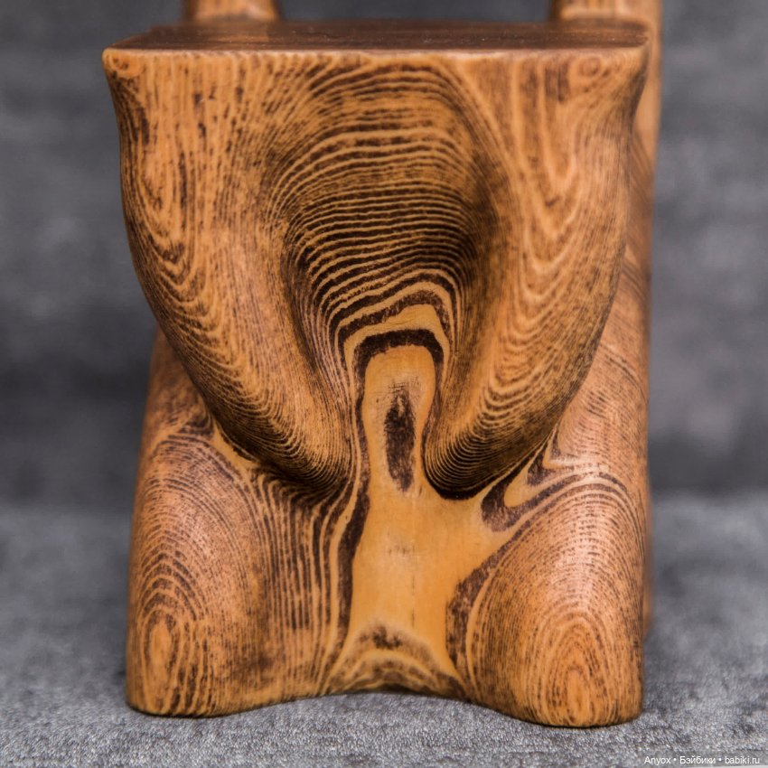 Маленькие стульчики для маленьких Ведьмочек