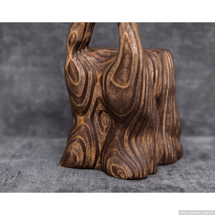 Маленькие стульчики для маленьких Ведьмочек