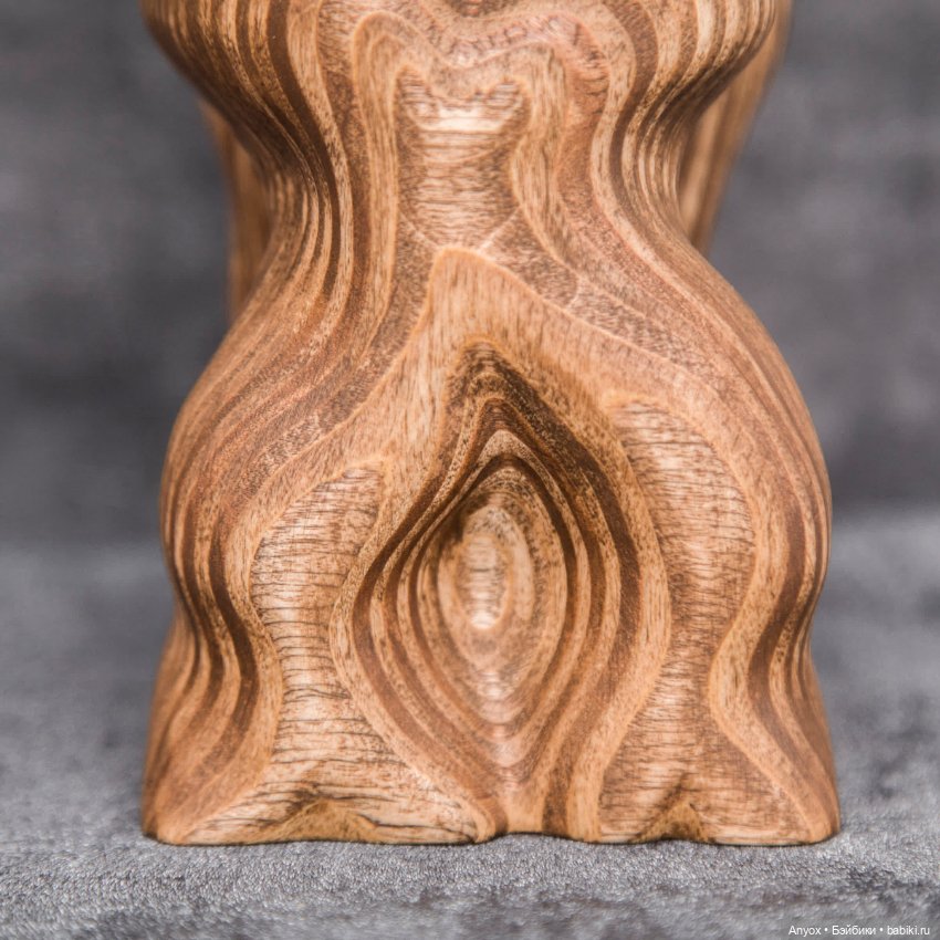 Маленькие стульчики для маленьких Ведьмочек