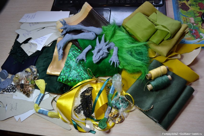 Набор для самостоятельного создания антро куклы Зелёного дракона с выкройками и материалами (фото 6)