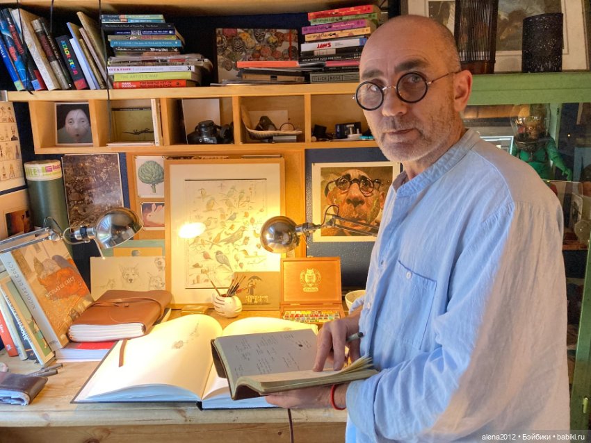 Stephen Hansen тепло и мило о собачей жизни