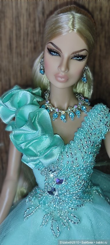 Хозяйки зáмка: две прекрасные Евгении ❤