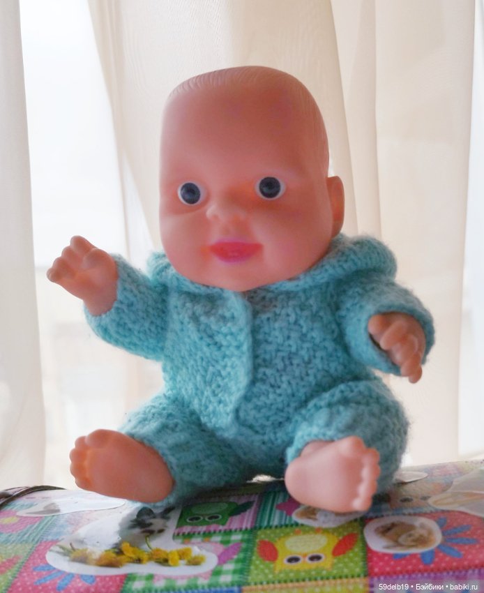 Наряд для китайского пупсика из новой пряжи (фото 3)