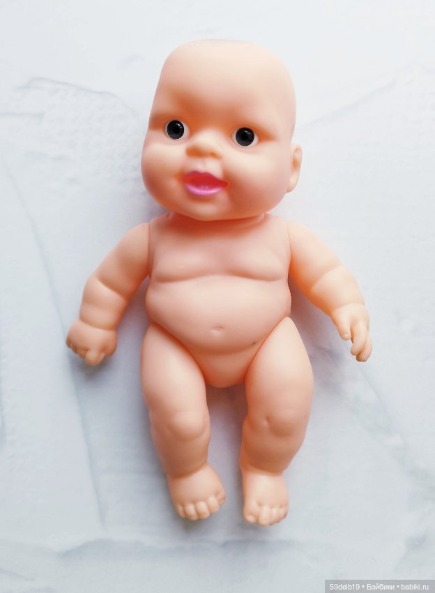 Наряд для китайского пупсика из новой пряжи