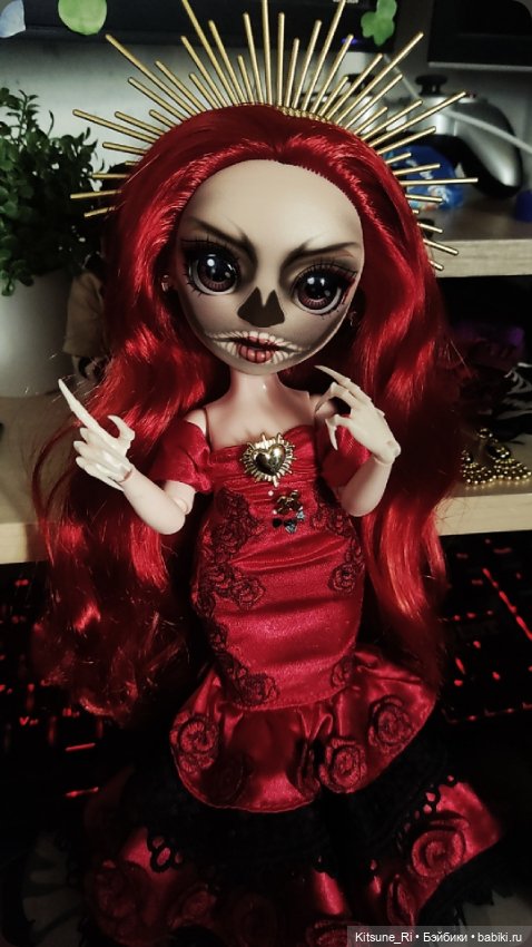 "Королева в восхищении" — Куклы Rainbow High (Рейнбоу Хай (фото 4)