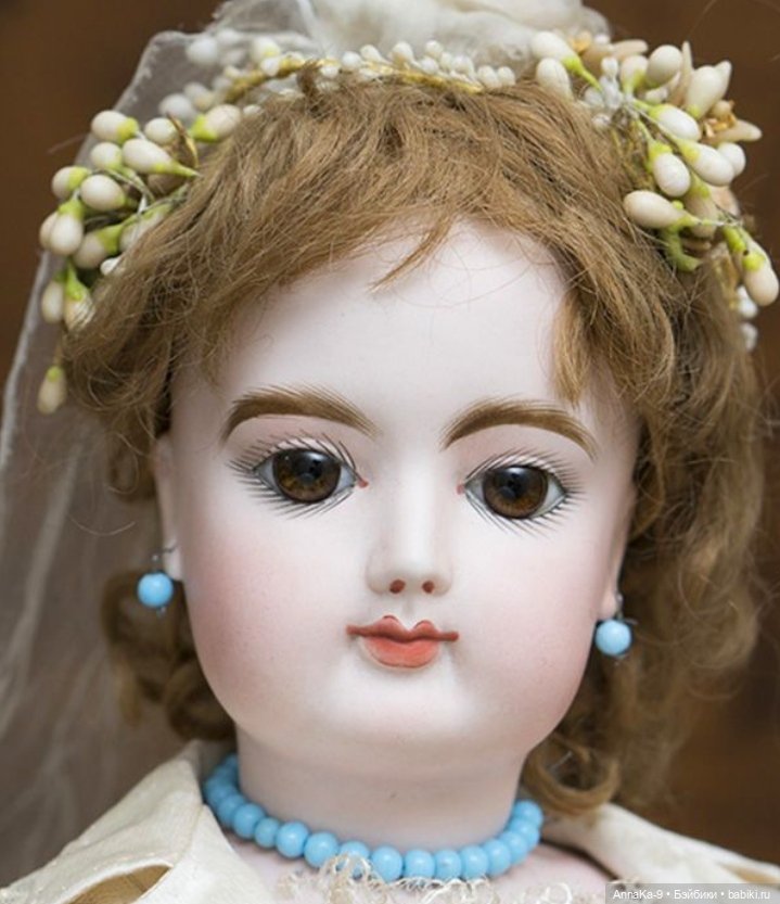 Венки для антикварных кукол
