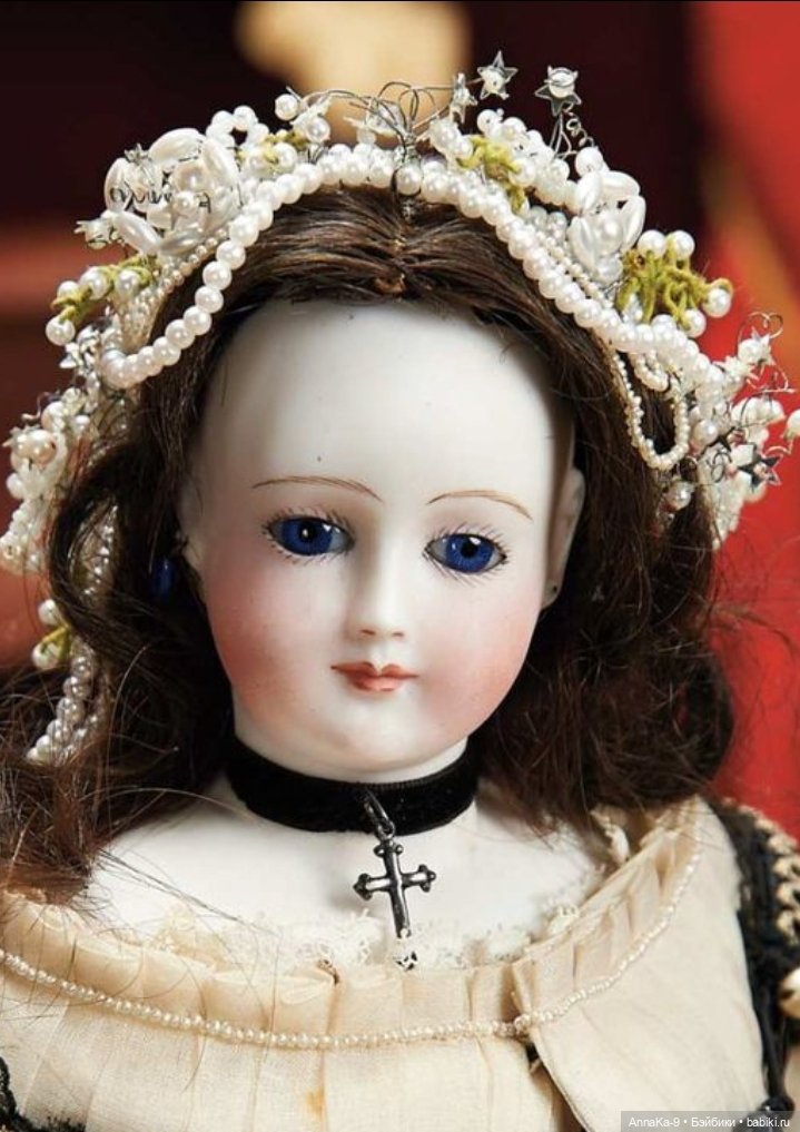 Венки для антикварных кукол