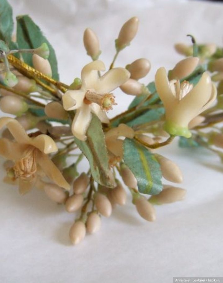 Венки для антикварных кукол