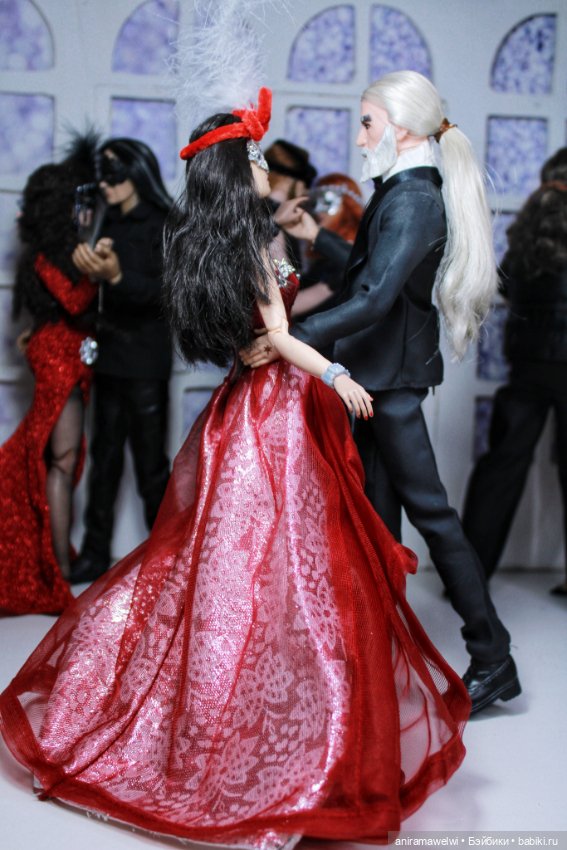 На балу — Фестиваль DollCi: кукольный конкурс красоты и светская жизнь