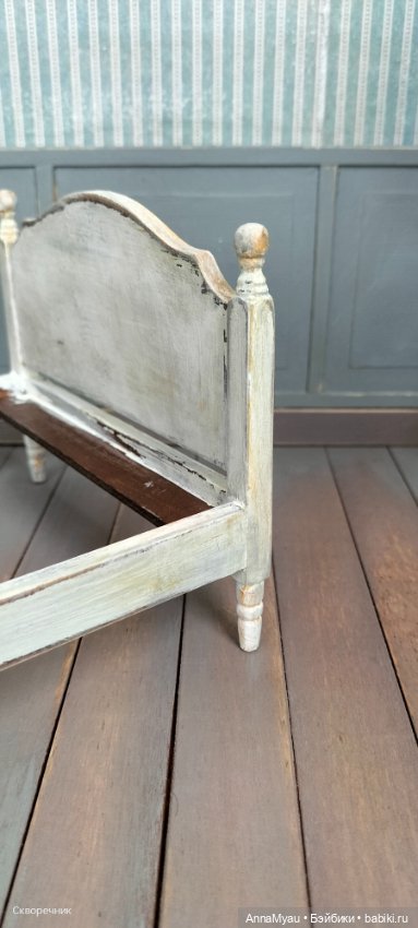 Кроватки 1/12 — Мебель для кукол и домиков: фото