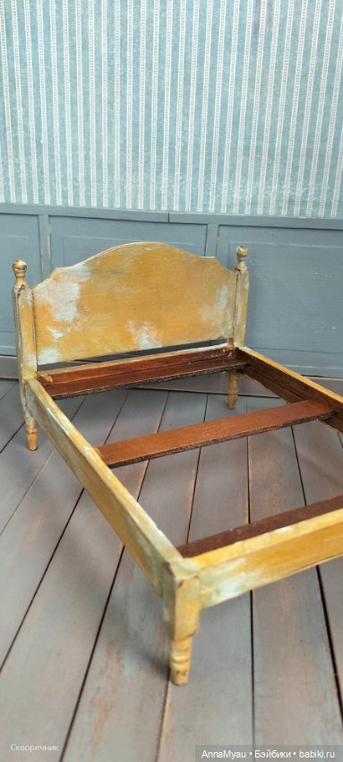 Кроватки 1/12 — Мебель для кукол и домиков: фото