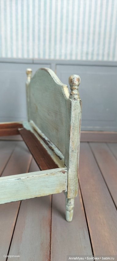 Кроватки 1/12 — Мебель для кукол и домиков: фото