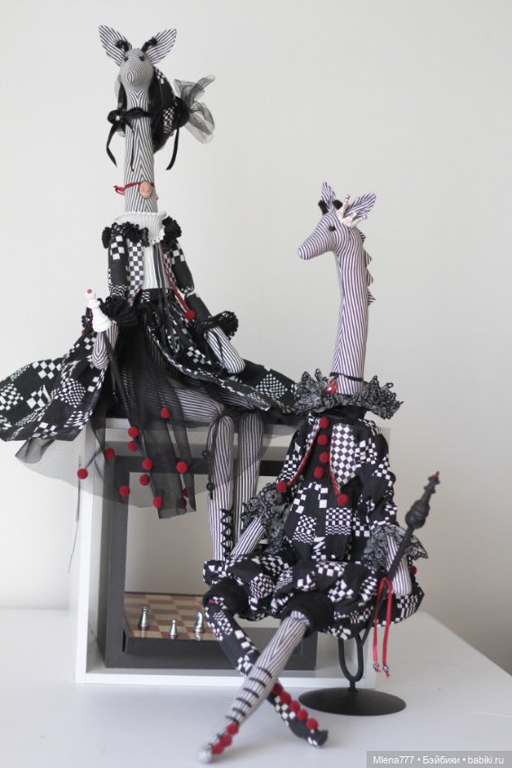 Шахматное королевство. Жирафы