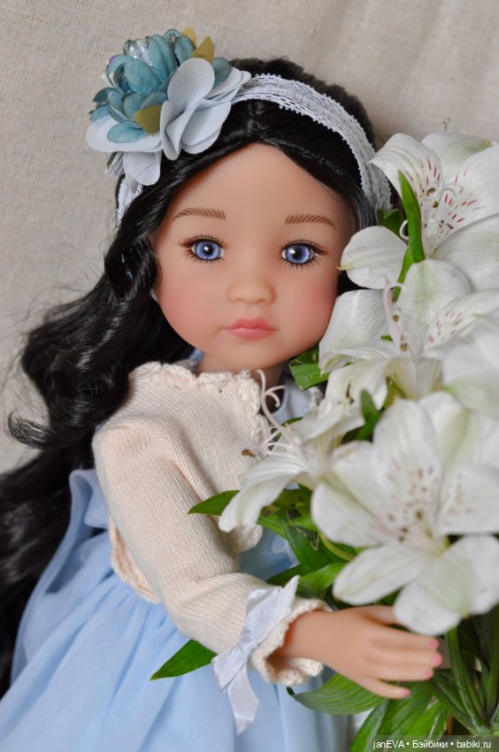 Серафима — Куклы Ruby Red (Руби Ред) Fashion Friends: Siblies (фото 6)