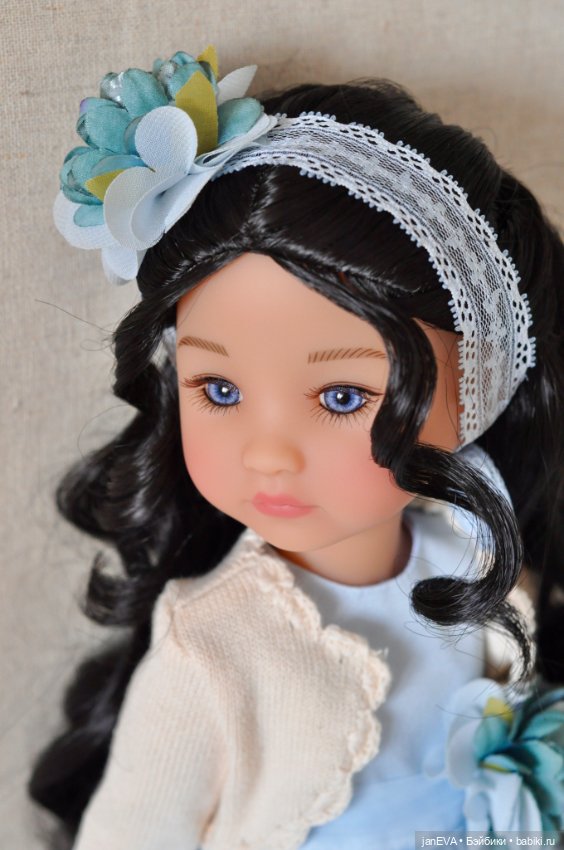 Серафима — Куклы Ruby Red (Руби Ред) Fashion Friends: Siblies (фото 4)