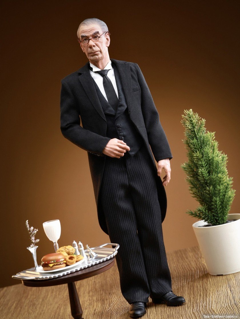 Фигурка Альфреда от Mars Toys