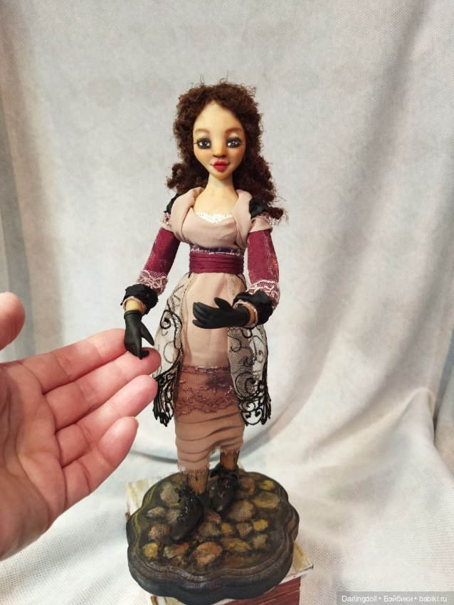 Она пришла с этими невыносимыми желтыми цветами (фото 7)