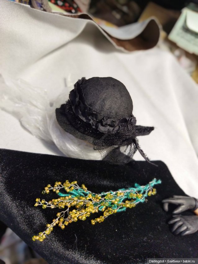 Она пришла с этими невыносимыми желтыми цветами (фото 4)