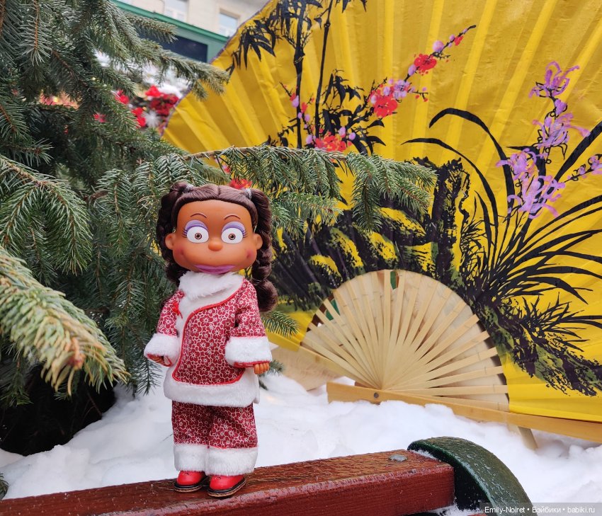 Дождливый понедельник — Коллекции игровых кукол (Playline): фото полок (фото 4)