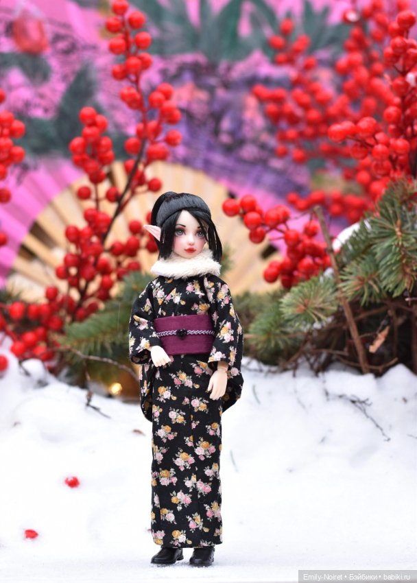 Дождливый понедельник — Коллекции игровых кукол (Playline): фото полок (фото 2)