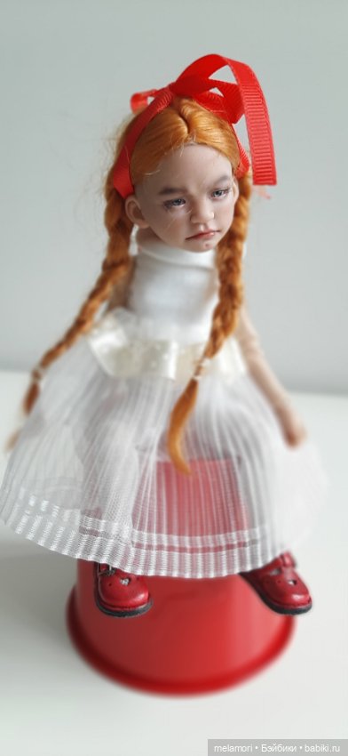 Балерина. Но это неточно или девочка на шаре, ну почти