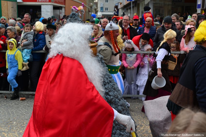 Куколка февраля или: весенний карнавал, подарок на 14 февраля и новый наряд Лизы