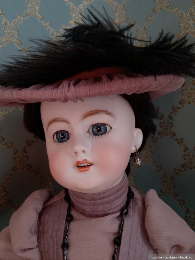 Новый наряд Женевьевы — Антикварные куклы Jumeau (Жюмо): Tete Jumeau