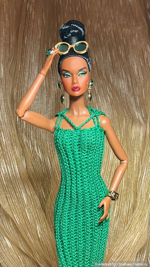 Яркие платья для красотки Зависти (фото 8)