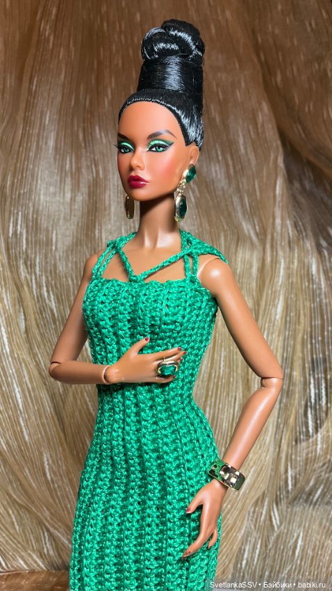 Яркие платья для красотки Зависти (фото 10)