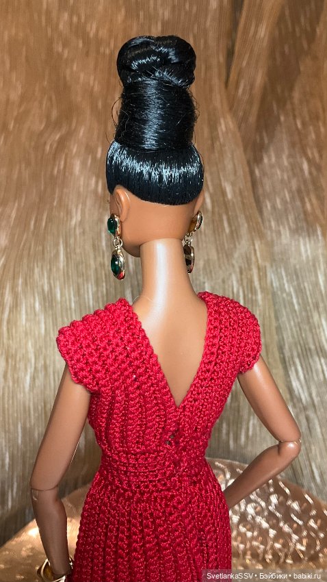 Яркие платья для красотки Зависти (фото 4)